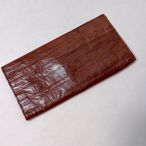 Eelskin checkbook cover and key case - Picture 4 of 8